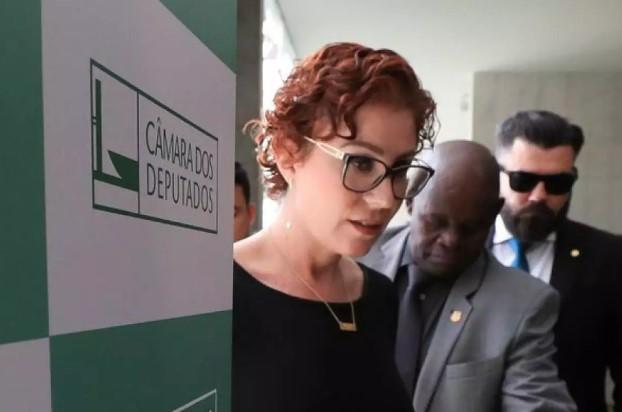 Atos golpistas: Moraes autoriza nova investigação contra Zambelli
