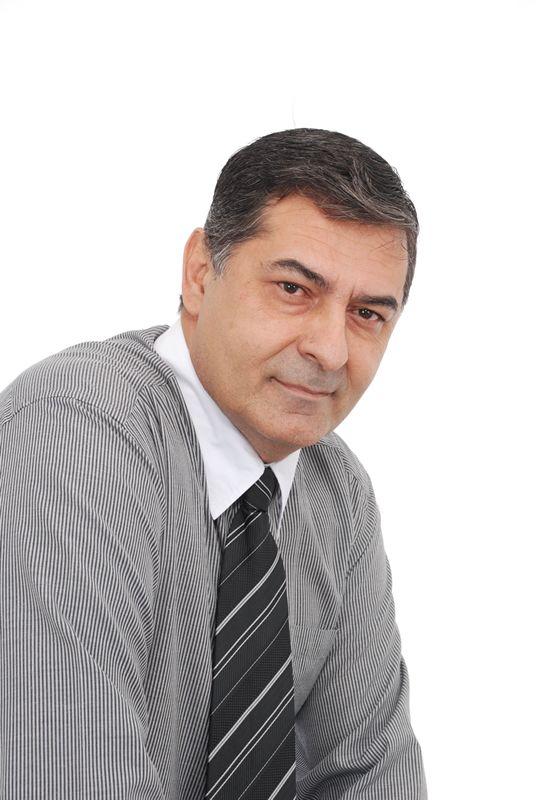 Combustíveis, Cortes de Fita e Matemática Alternativa