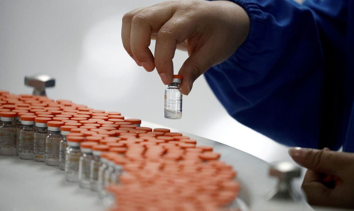 Brasil tem 66,29% da população com vacinação completa contra a covid-19