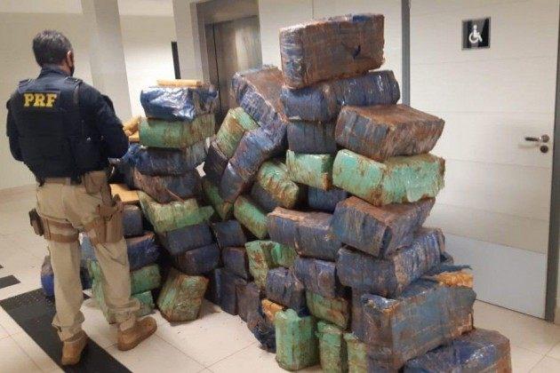 Polícia apreende carregamento de droga avaliado em R$ 2,5 milhões