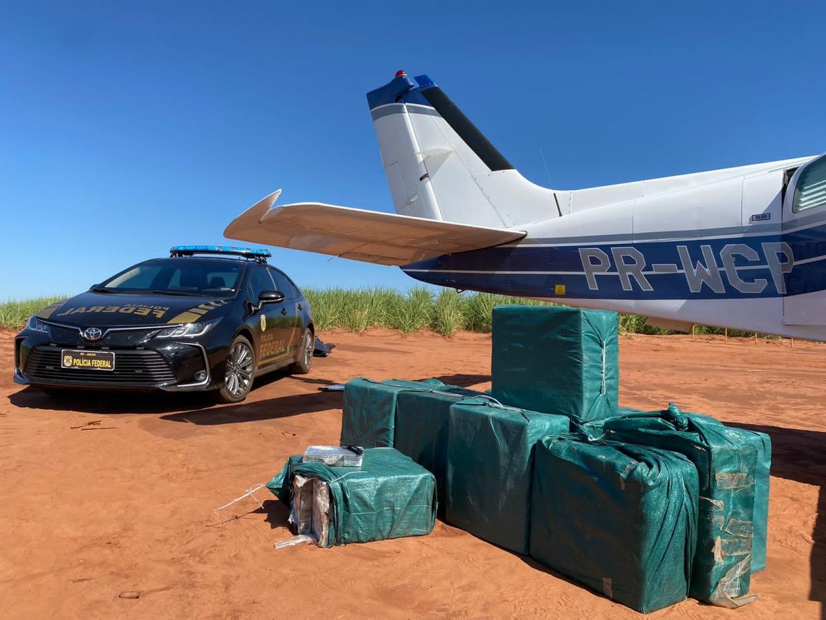 Aeronave carregada com meia tonelada de cocaína é interceptada pela FAB