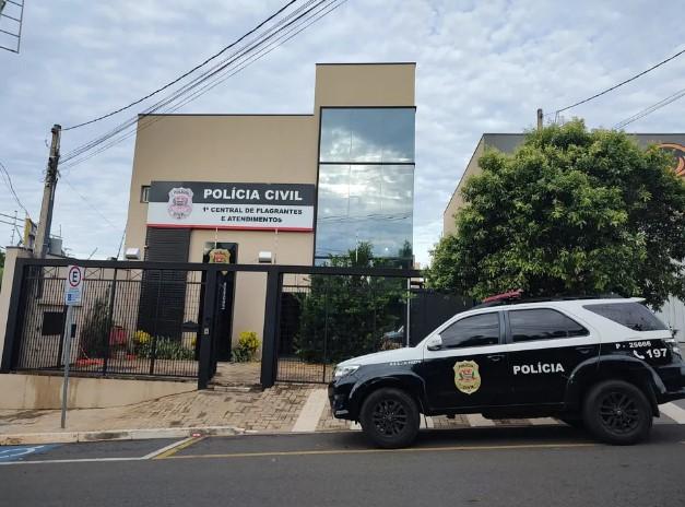Homem é salvo por celular no bolso da camisa ao ser atingido por tiro no peito durante assalto no interior de SP