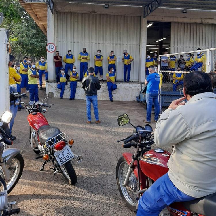 Funcionários dos Correios aprovam continuidade de greve em Rio Preto