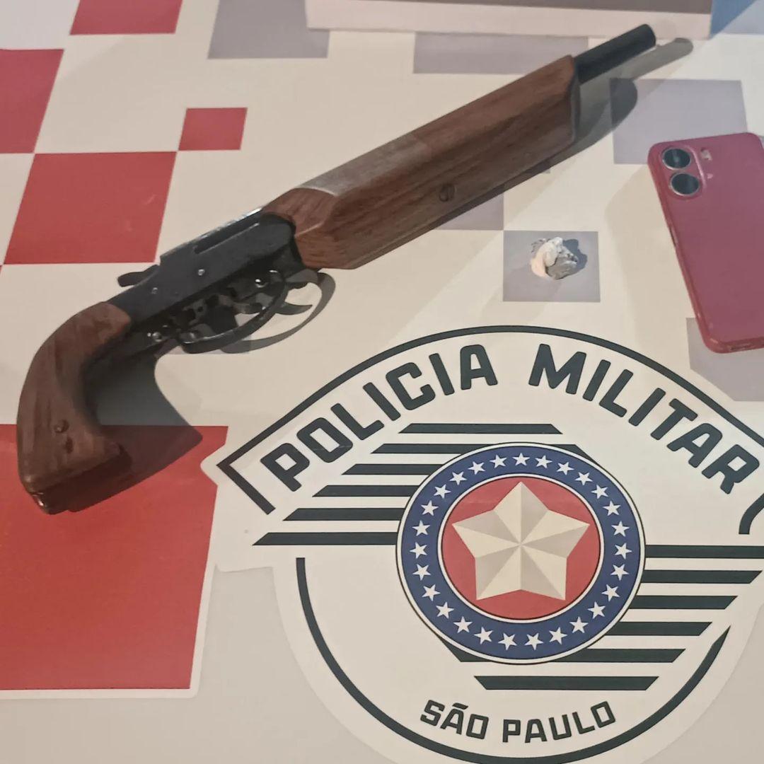 Polícia Militar prende homem por posse de arma e drogas em Fernandópolis