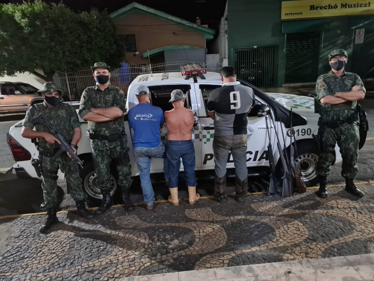Votuporanga - Polícia Ambiental prende caçadores
