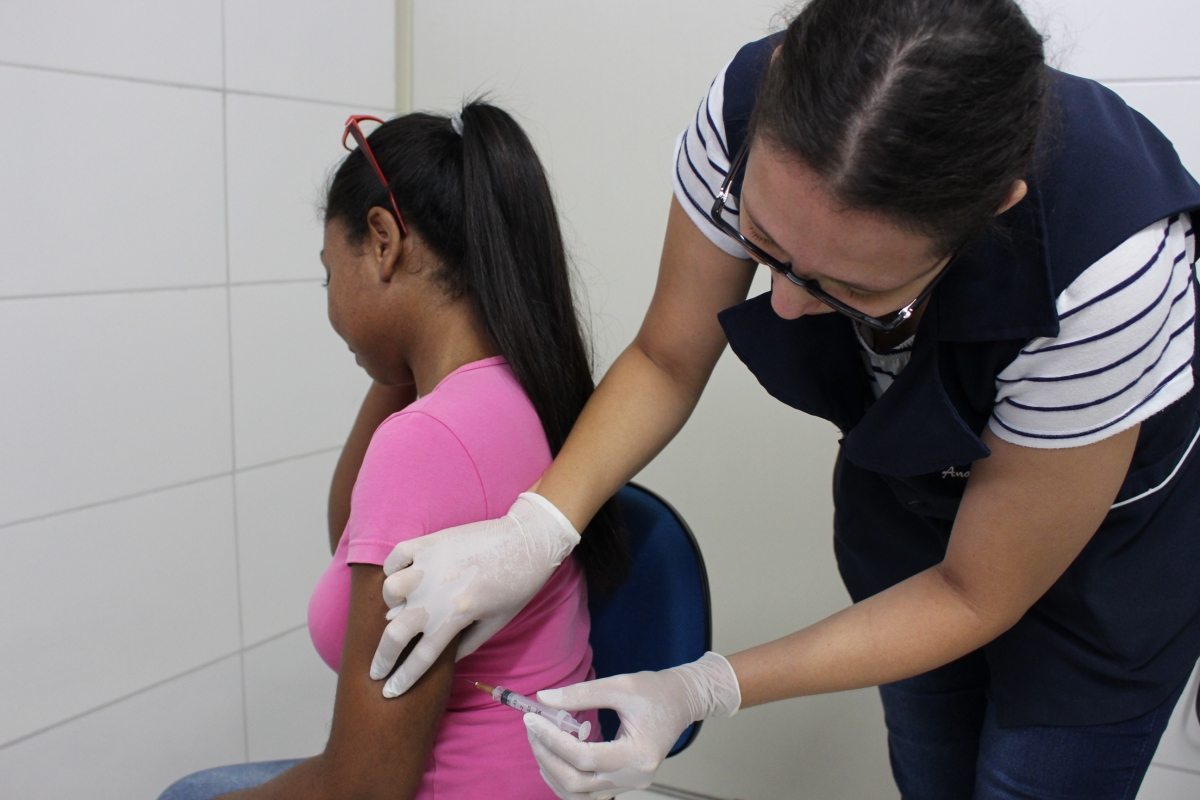 Vacinação contra o Sarampo e atualização de caderneta continua em Jales