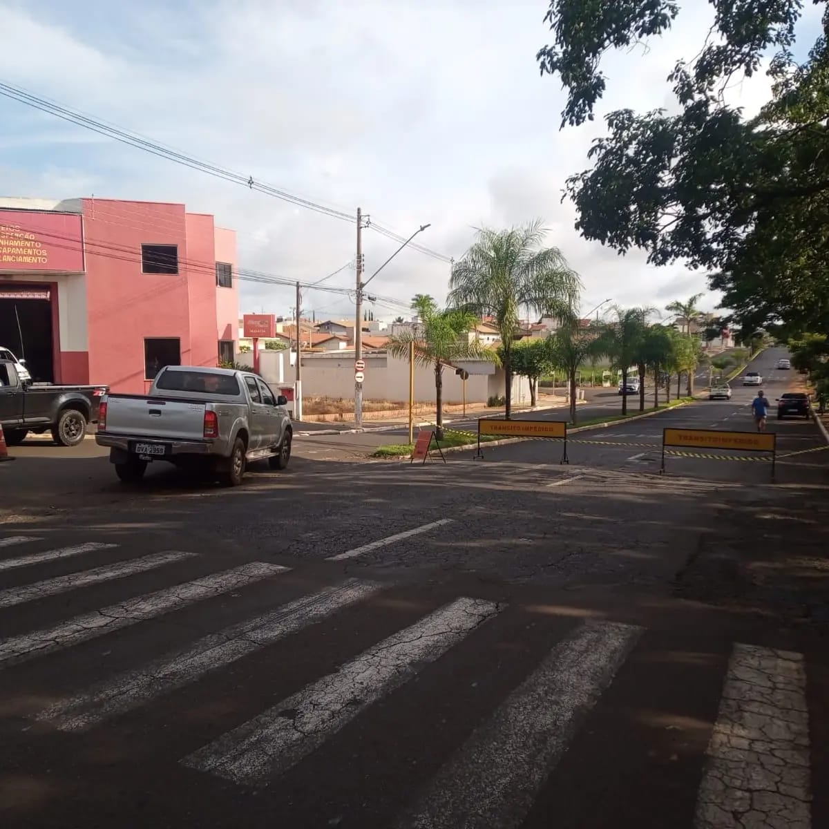 Jales - Prefeitura alerta para obras na Avenida Paulo Marcondes