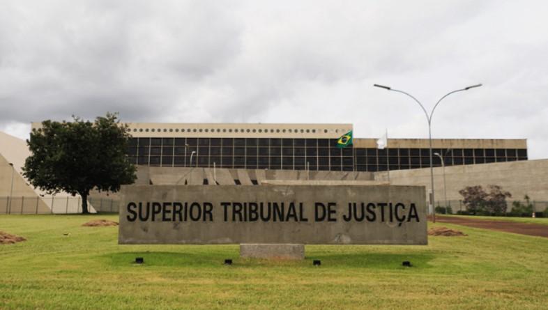 STJ: Juiz de execução penal não pode substituir serviço por pecuniária