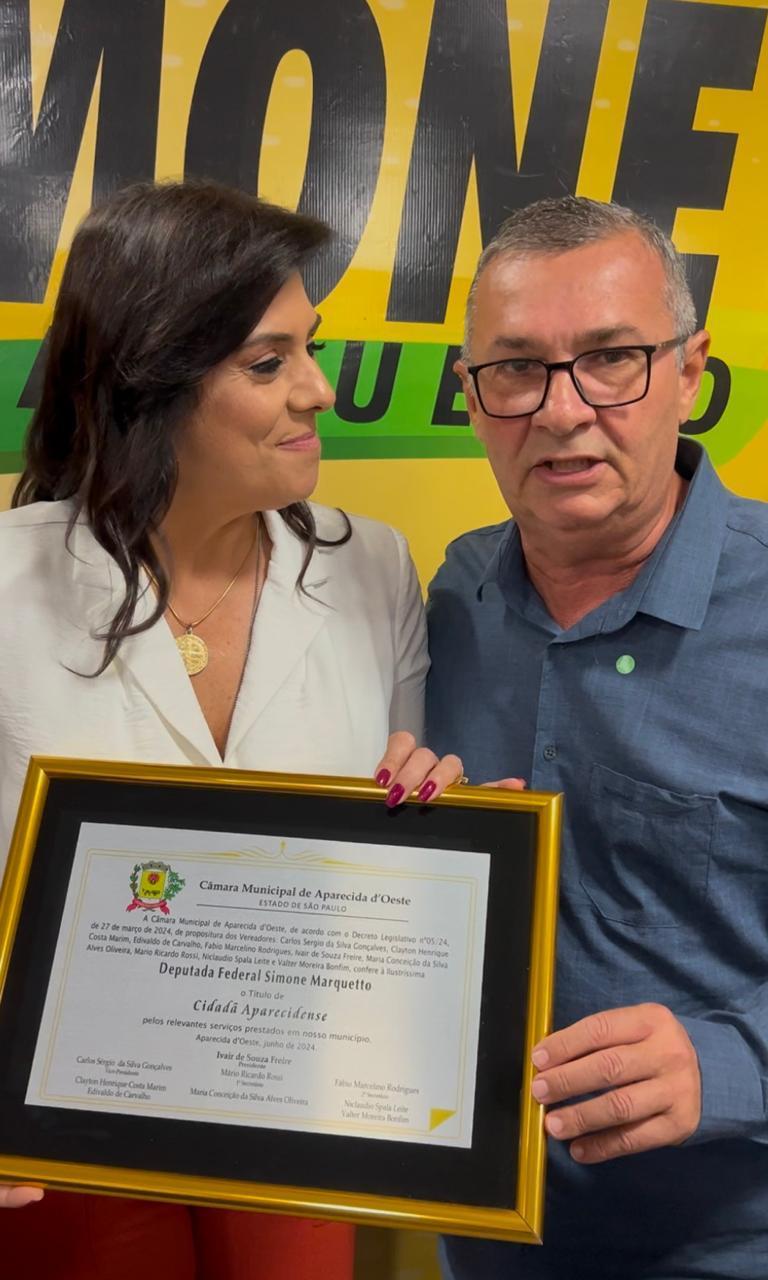 Prefeito de Aparecida D’Oeste entrega Título de Cidadã Aparecidense à Deputada Federal Simone Marqueto em Itapetininga