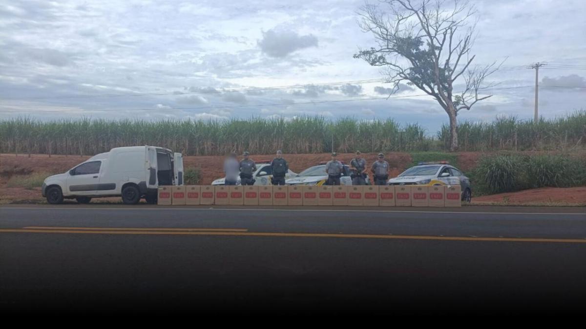 Polícia Rodoviária apreende caminhão com 10 mil maços de cigarros contrabandeados