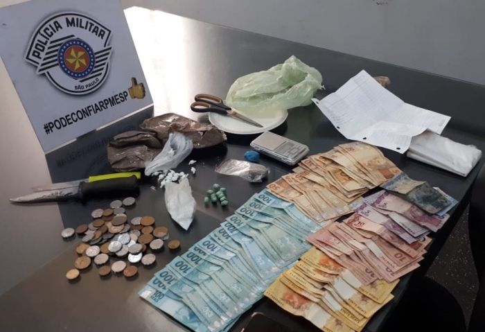 Polícia Militar de Jales prende homem com três tipos de drogas