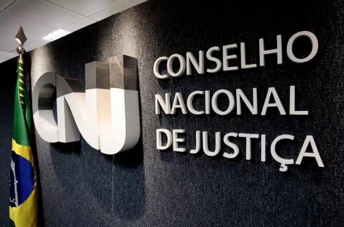 Norma autoriza decisões escritas por IA e revisadas por juiz