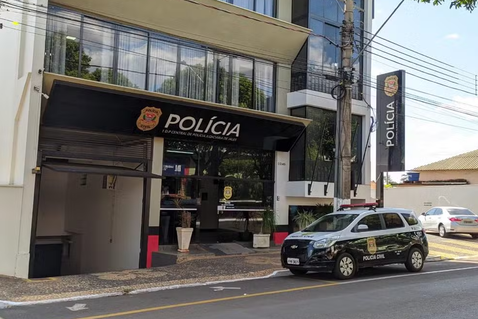 Jovem sobrevive a emboscada armada por dívida de drogas em Três Fronteiras