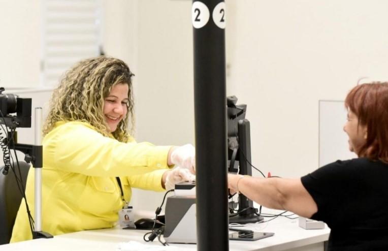 Poupatempo inicia atendimento para emitir Carteira de Identidade Nacional