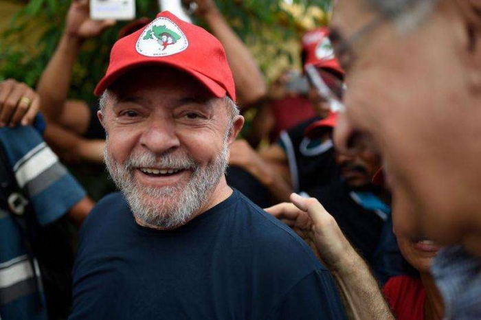 Lula deve ser solto ainda nesta sexta, diz deputado; petistas celebram