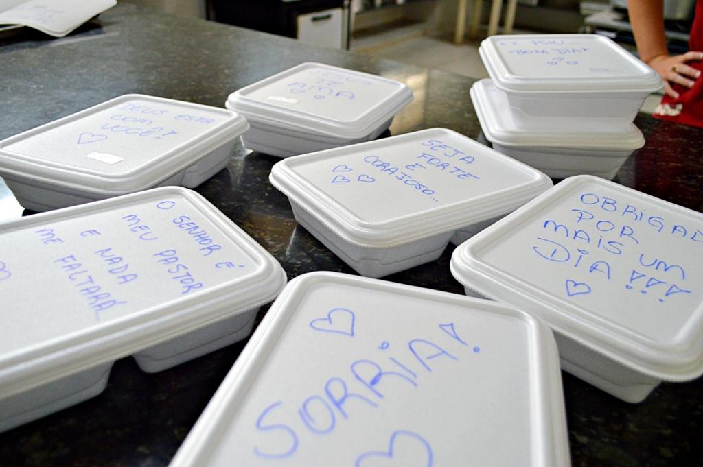 Mensagens nas refeições da Santa Casa Fernandópolis alimentam a esperança dos pacientes