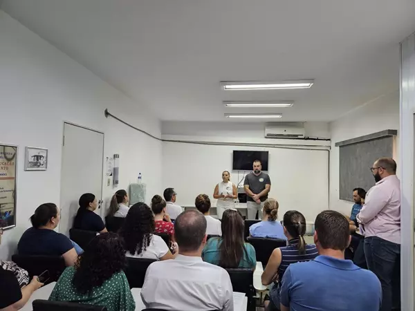 Santa Casa recebe Rodrigo Ortunho e Cida Pessoto; diálogo e fortalecimento da saúde são discutidos