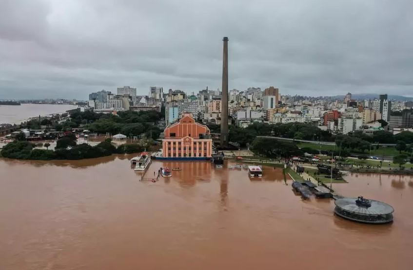 Guaíba pode bater recorde de novo e atingir 5,5 metros, diz UFRGS