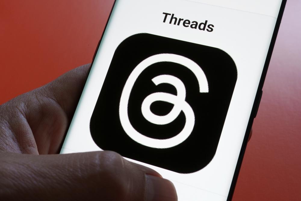 Meta tenta evitar naufrágio do Threads conforme app despenca após lançamento