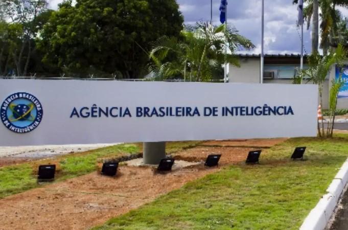 PF: Abin municiou Bolsonaro com dados para produzir desinformação