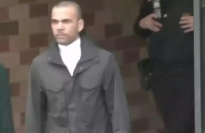 Daniel Alves pode receber indenização por 'prisão indevida'