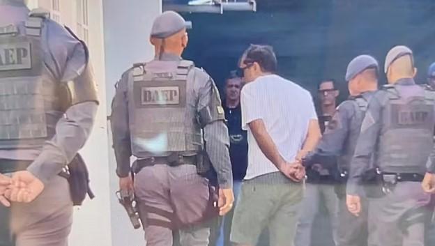 Cinco ex-funcionários suspeitos de fraudar e desviar dinheiro em cartório são presos em Votuporanga