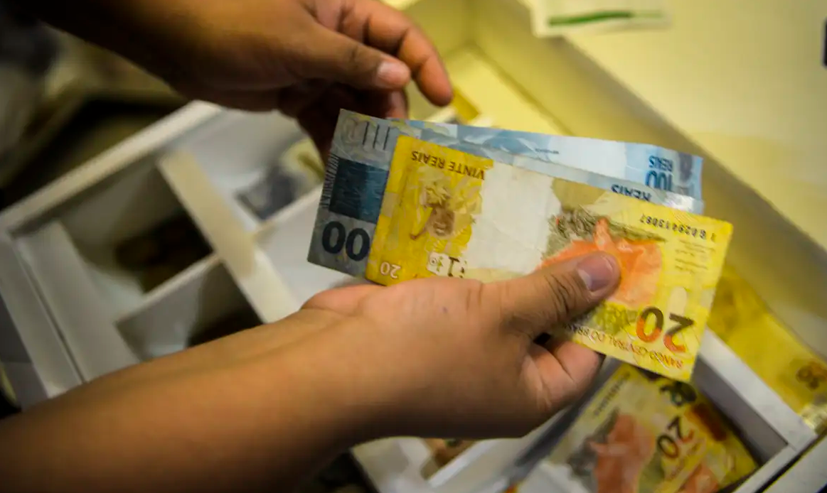 Clientes de bancos têm até quarta-feira para sacar valores esquecidos