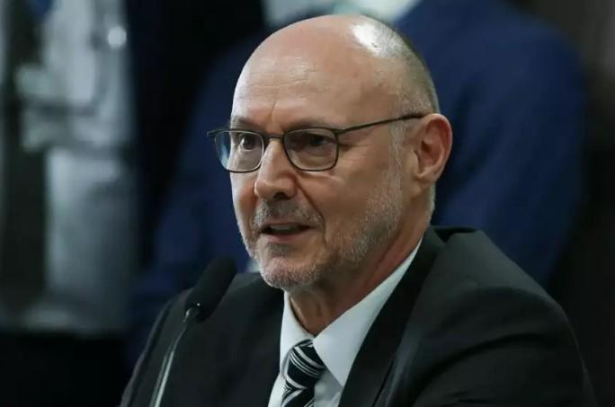 Diretor da Abin de Lula depõe à PF sob pressão dentro do governo