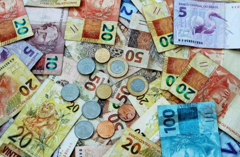 INSS começa a pagar primeira parcela do 13º nesta 4ª; veja como consultar o valor