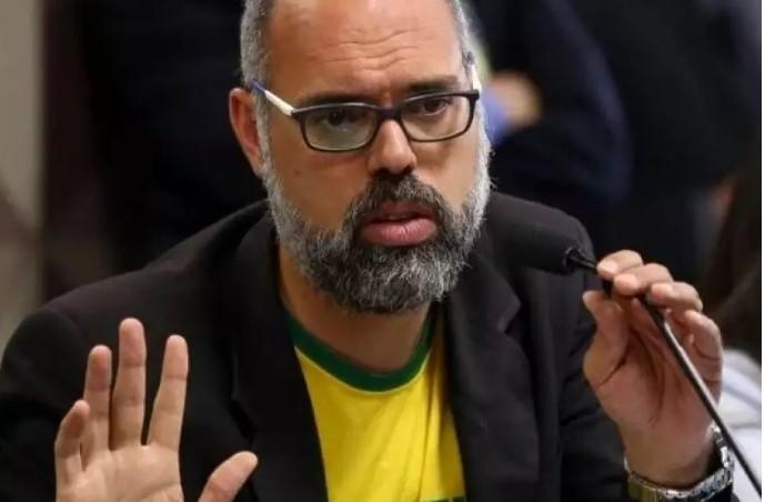 Moraes manda Meta e X enviarem à PF dados de Allan dos Santos