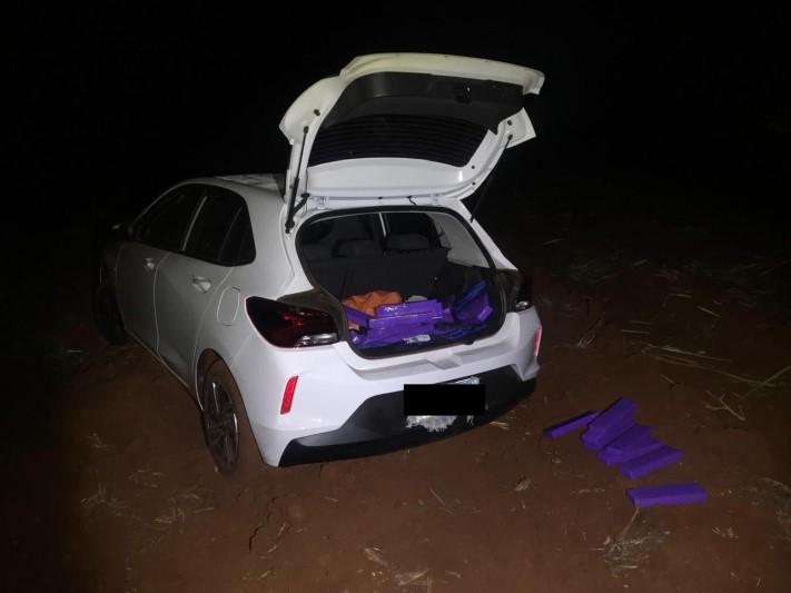 PM Rodoviária flagra carros com mais de 200 kg de drogas