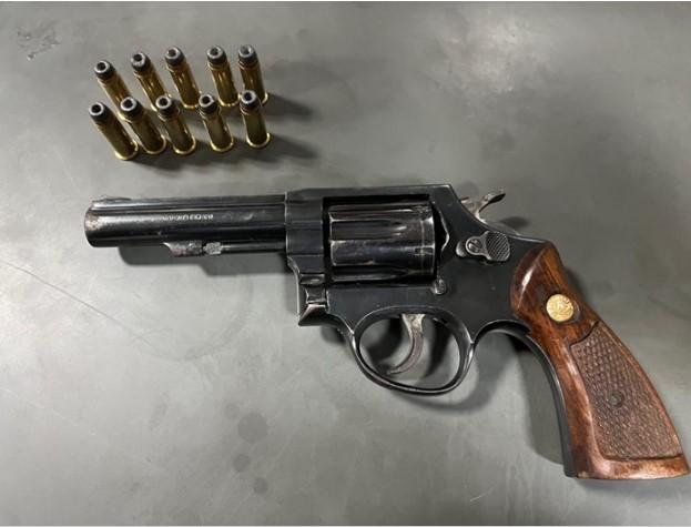Homem é preso por ameaça com arma de fogo em Valentim Gentil