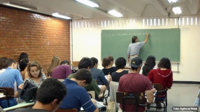 Desenrola FIES: conheça o programa que já tirou mais de 196 mil estudantes da inadimplência