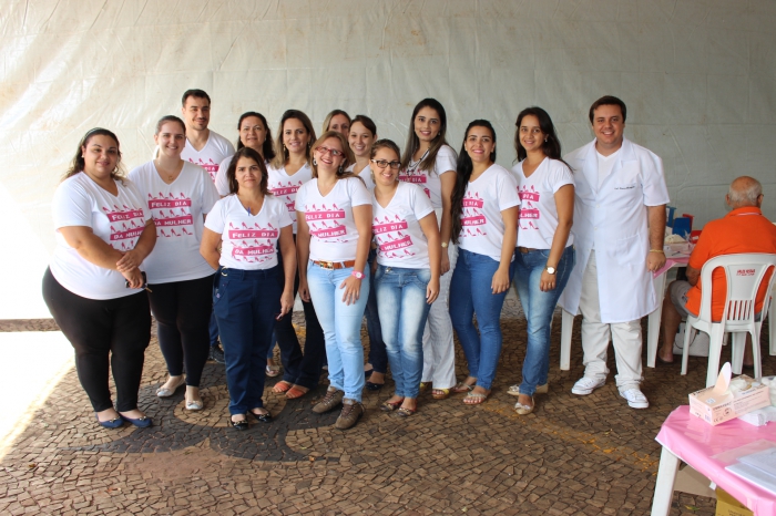 Jales - “Dia da Mulher” movimenta a praça do Jacaré