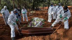 Brasil supera 13 milhões de casos de Covid; média de mortes está em 2.698 por dia