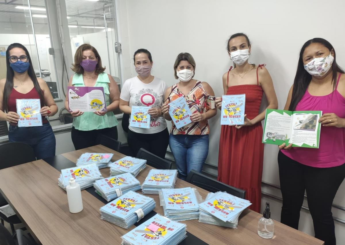 Assistência Social de Fernandópolis presenteia crianças com livros