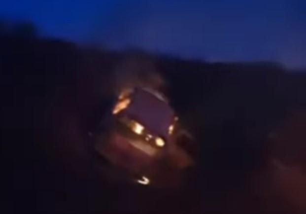 Carro capota e pega fogo entre Cardoso e Riolândia