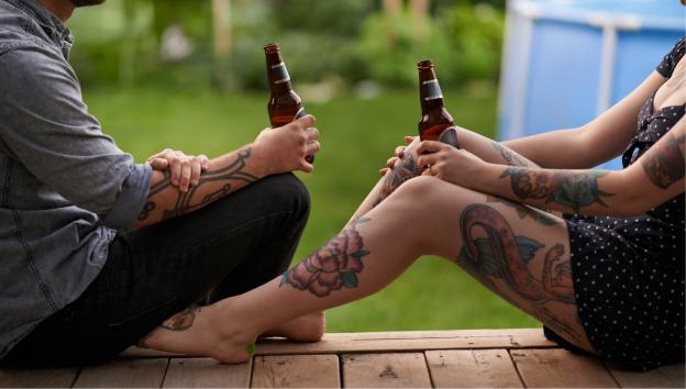 Curiosidades - Tatuagem temporária mostra quanto você bebeu O resultado da bebedeira pode ser visto na tela do seu smartphone