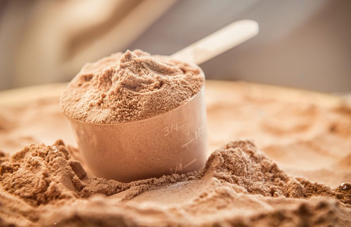Justiça suspende venda de 48 marcas de whey protein por suspeita de adulteração
