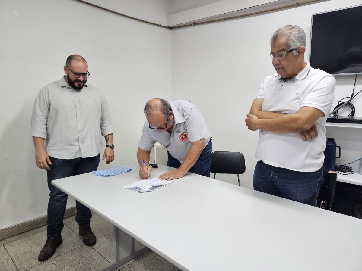 Santa Casa de Fernandópolis recebe candidatos a prefeito para discutir saúde pública