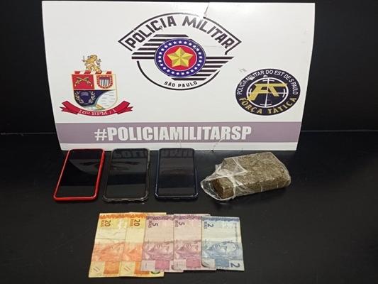 Três suspeitos de táfico de drogas presos em operação da Polícia Militar