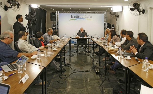 PT vai ressurgir como fênix, diz Lula Ex-presidente criticou a falta de respeito com a presidente Dilma Rousseff