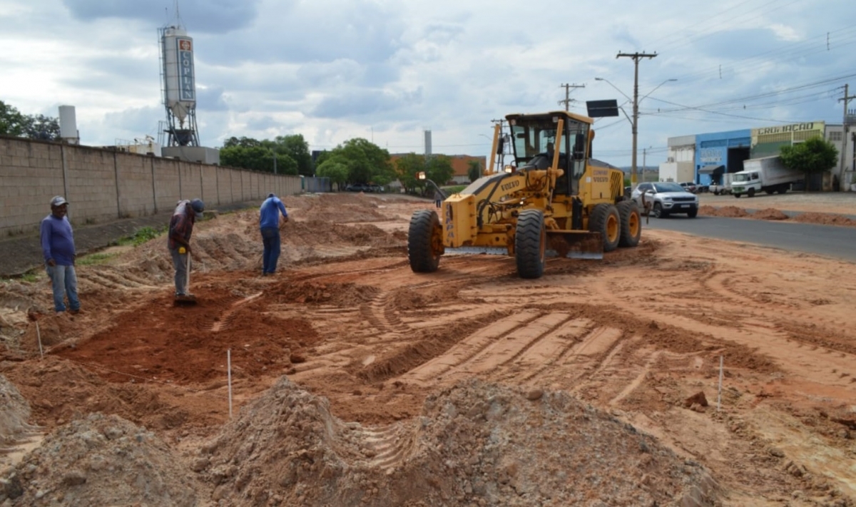 Obra de canalização na avenida Brasília e rua Brasil irá beneficiar os moradores de bairros próximos