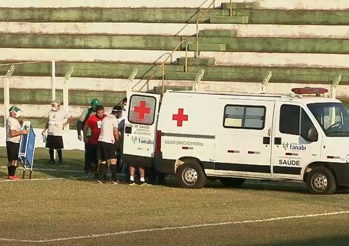 Fefecê perde a segunda no Paulista Sub-20; goleiro sai de ambulância após dividida