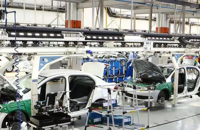 GM anuncia investimento de R$ 7 bi no Brasil; plano inclui carros híbridos flex