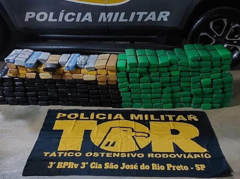 Mulher é presa com 217 kg de maconha no interior de SP