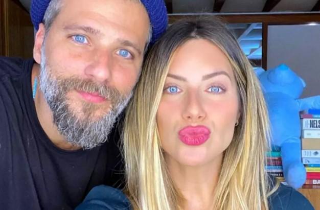 Justiça condena socialite por racismo contra filha de atores