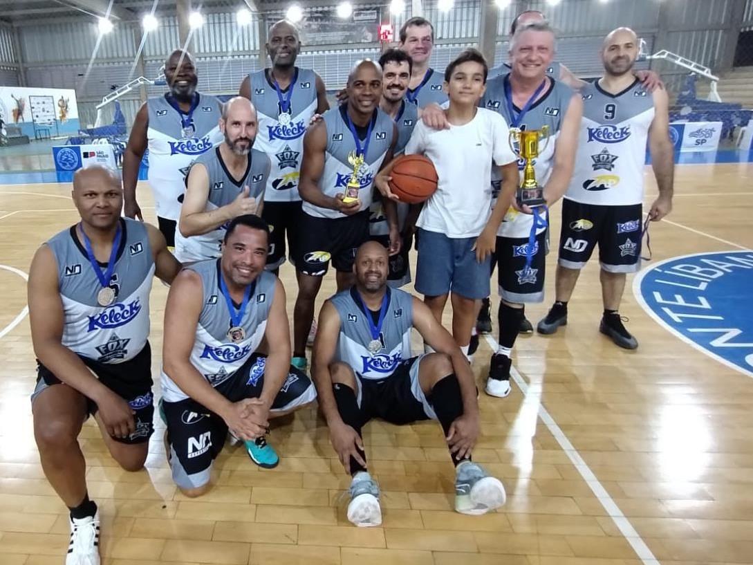 Basquete de Jales é vice-campeão da Liga Regional de Basquete