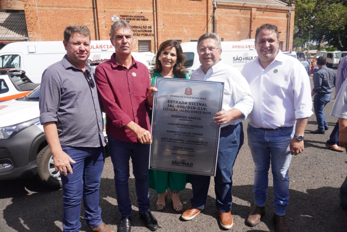 Carlão Pignatari celebra entrega de 430 veículos e repasse de R$ 105 milhões para obras de infraestrutura no noroeste paulista