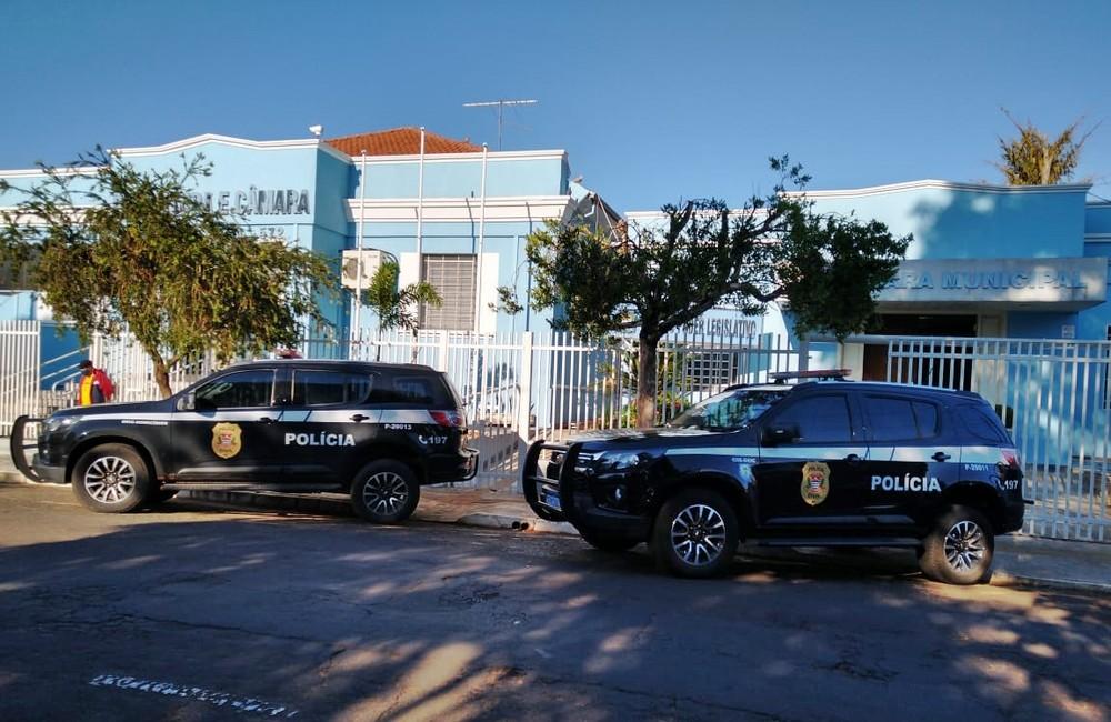 Polícia Civil faz buscas nas casas de prefeito e de vereadores da região
